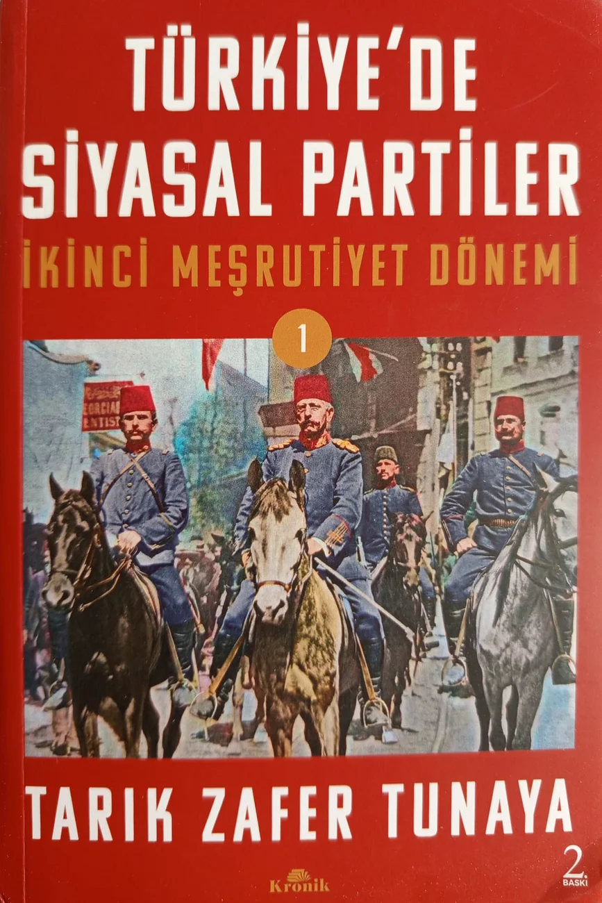 Türkiye’de Siyasal Partiler — Kronik Kitap 2024 baskısının kapağı