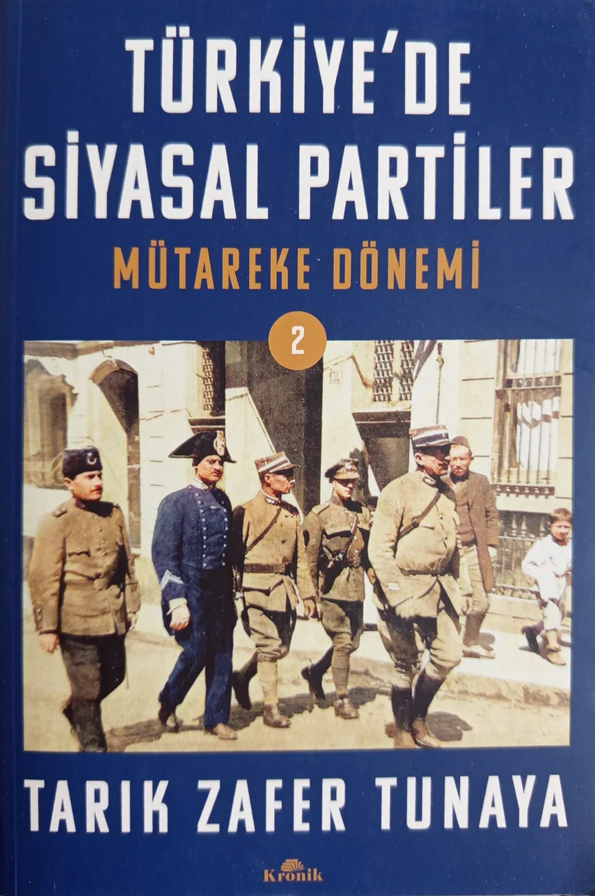 Türkiye’de Siyasal Partiler — Kronik Kitap 2024 baskısının kapağı